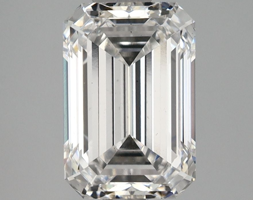 Loose Lab Diamond GIA Emerald 2.07ct E VS2: Loose Lab Diamond GIA Emerald 2.07ct E VS2 Loose lab-grown diamond emerald cut, weighing 2.07ct with an E color and VS2 clarity, certified by GIA. The diamond measures 8.81L x 5.94W x 3.99H mm. Item