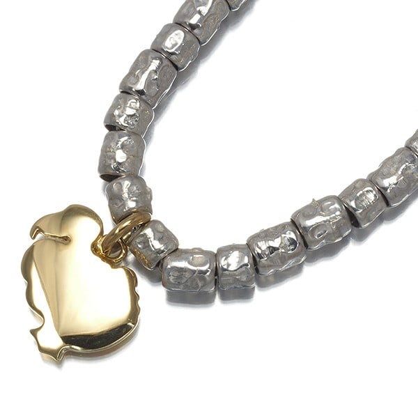 Pomellato Dodo Necklace 18K Yellow Gold/ 925 Sterling Silver: Pomellato Dodo Necklace 18K Yellow Gold/ 925 Sterling Silver Pomellato DoDo necklace made of 18K yellow gold and 925 sterling silver, without a main stone, originating from Italy. The necklace is part