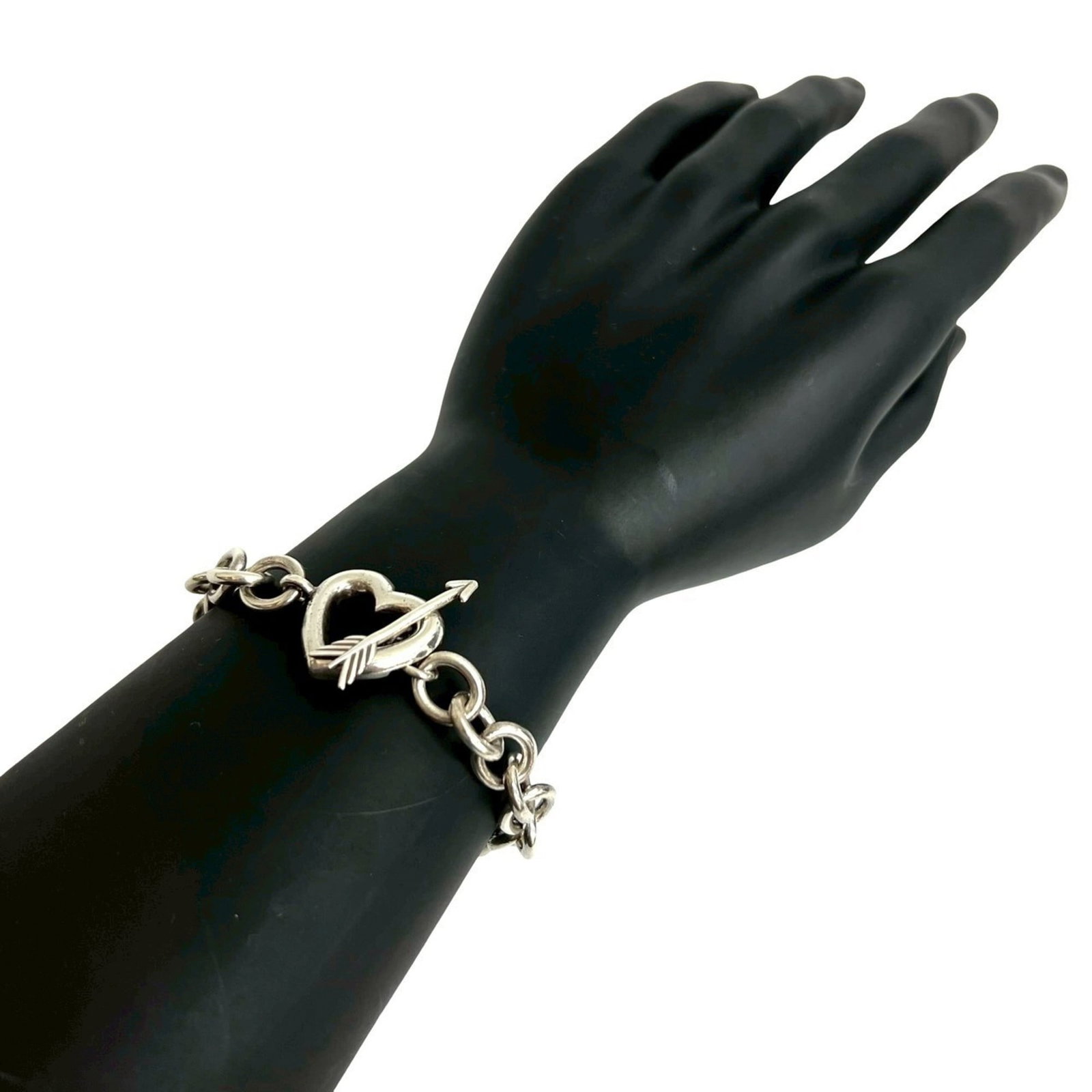 Silver 925 Tiffany Charm Bracelet: Silver 925 Tiffany Charm Bracelet Tiffany charm bracelet, 925 silver, 18.5cm length, used in good condition with visible traces of usage. Item Specifics: Brand: Tiffany Type: Charm Bracelet Gender: