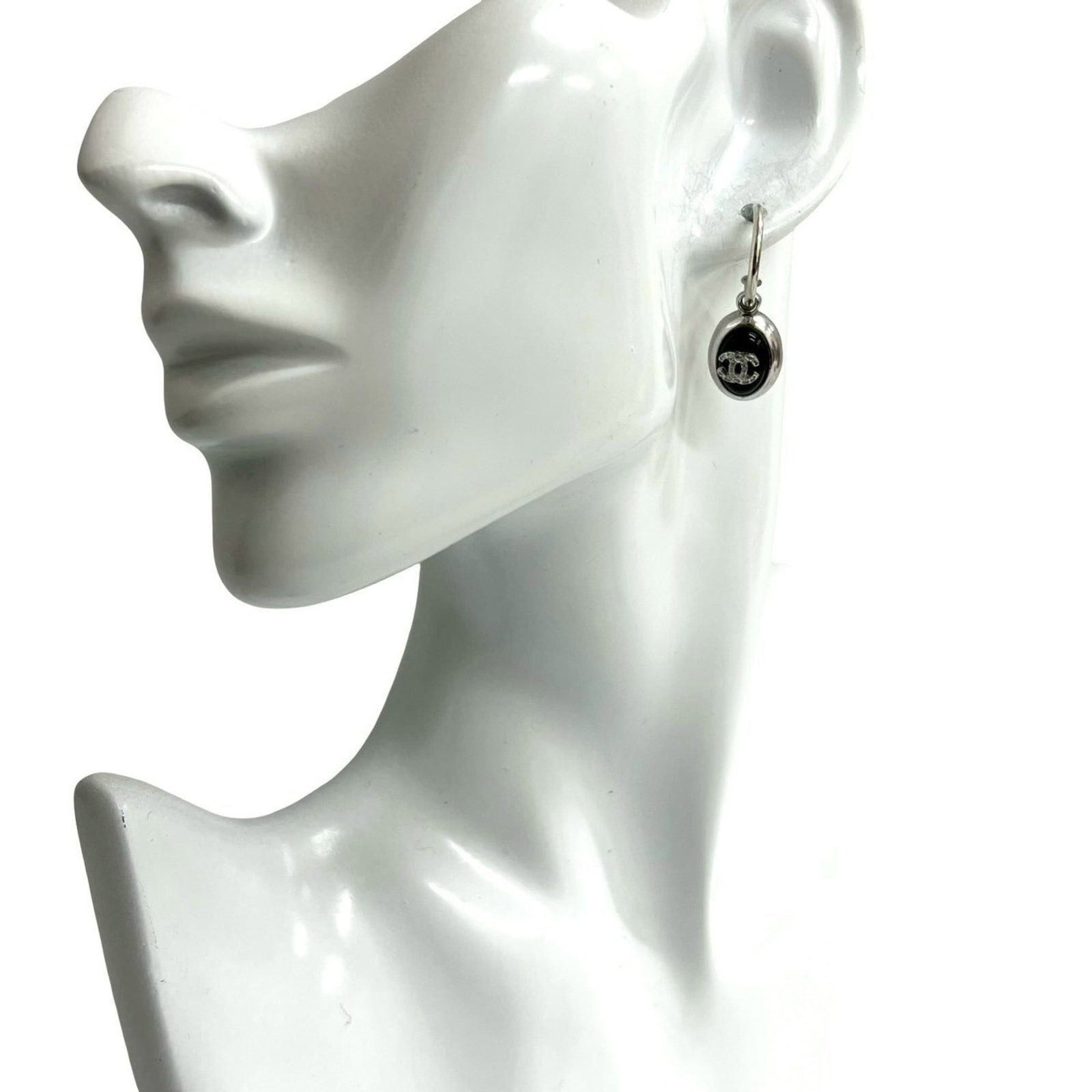 Gold Plating Chanel Stud Earrings (1 of 5)