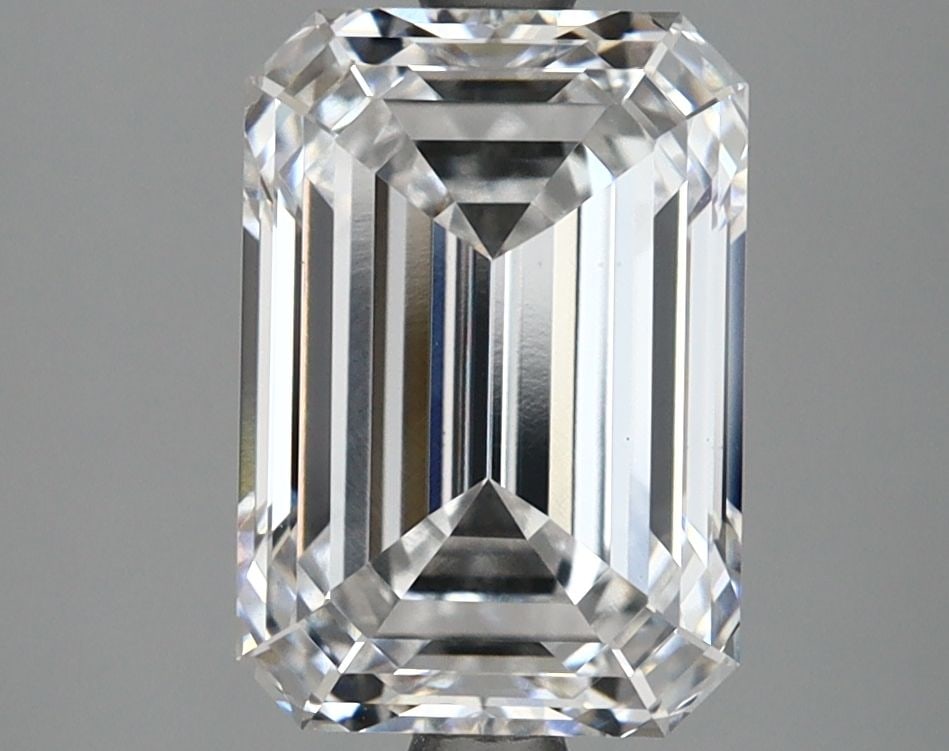 Loose Lab Diamond 3.18ct E VS1 - GIA Emerald: Loose Lab Diamond 3.18ct E VS1 - GIA Emerald Loose Lab Diamond 3.18ct E, VS1 clarity, with excellent polish and symmetry, certified by GIA. Item Specifics: Source: This Is A Real Diamond Grown In A La