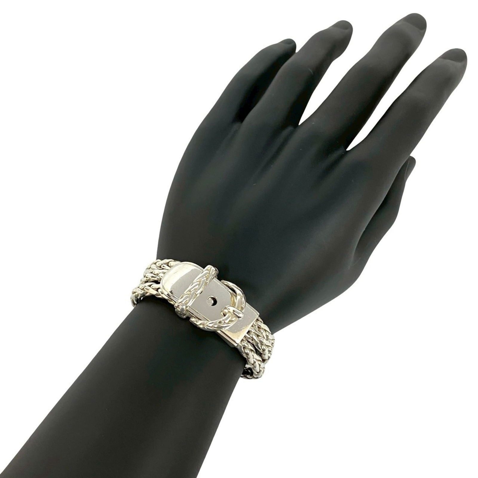 Silver 925 Hermes Charm Bracelet: Silver 925 Hermes Charm Bracelet Tiffany Return to Oval Tag Necklace in 925 sterling silver for women, weighs 26.18g with a neck circumference of 88 cm and a pendant size of 42.2mm x 21mm, in used