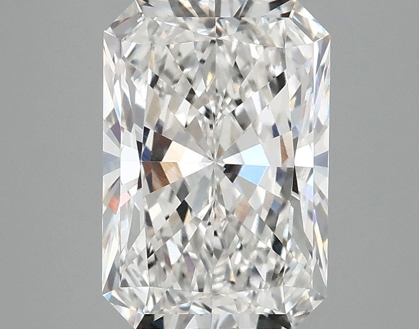 Loose Lab Diamond - IGI Radiant 2.93ct E VVS2: Loose Lab Diamond - IGI Radiant 2.93ct E VVS2 This listing features Loose Lab Diamond - IGI Radiant 2.93ct E VVS2. Item specifics are provided below. Item Specifics: Source: This Is A Real Diamond Gro