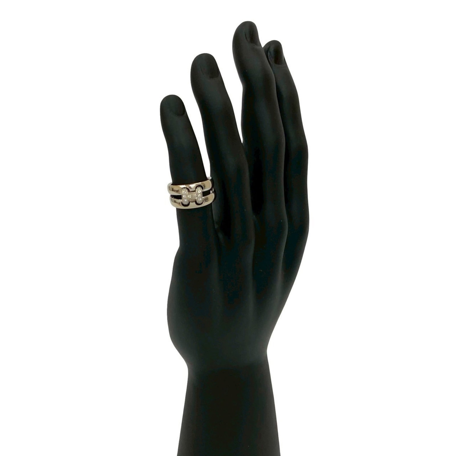 Hermes Band Ring 18K White Gold: Hermes Band Ring 18K White Gold This listing features Hermes Band Ring 18K White Gold. Item specifics are provided below. Item Specifics: Brand: Hermes Type: Band Ring Gender: Women Color: Silver Mate