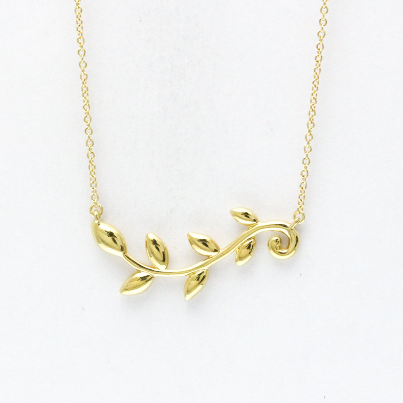 Women Fashion Pendant Necklace (Gold) - Tiffany Olive Leaf Necklace Yellow Gold (18K) No Stone Men: Women Fashion Pendant Necklace (Gold) - Tiffany Olive Leaf Necklace Yellow Gold (18K) No Stone Men This listing features Women Fashion Pendant Necklace (Gold) - Tiffany Olive Leaf Necklace Yellow Gold