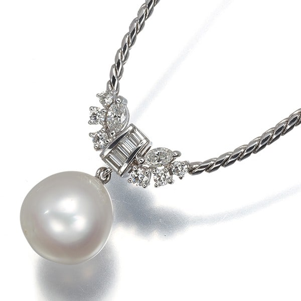 Wg Mikimoto Necklace South Sea Pearl 11.3Mm Diamond 0.56Ct 18K: Wg Mikimoto Necklace South Sea Pearl 11.3Mm Diamond 0.56Ct 18K This listing features Wg Mikimoto Necklace South Sea Pearl 11.3Mm Diamond 0.56Ct 18K. Item specifics are provided below. Item Specifics: