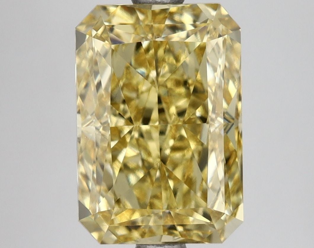 Loose Lab Diamond 3.09ct Fancy Vivid Yellow VS1 - IGI Radiant: Loose Lab Diamond 3.09ct Fancy Vivid Yellow VS1 - IGI Radiant This listing features Loose Lab Diamond 3.09ct Fancy Vivid Yellow VS1 - IGI Radiant. Item specifics are provided below. Item Specifics: