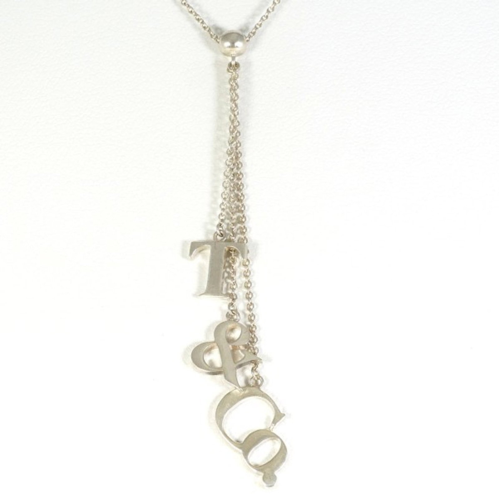 40cm Tiffany silver necklace box bag total weight approx. 3.2g: 40cm Tiffany silver necklace box bag total weight approx. 3.2g This listing features 40cm Tiffany silver necklace box bag total weight approx. 3.2g. Item specifics are provided below. Item