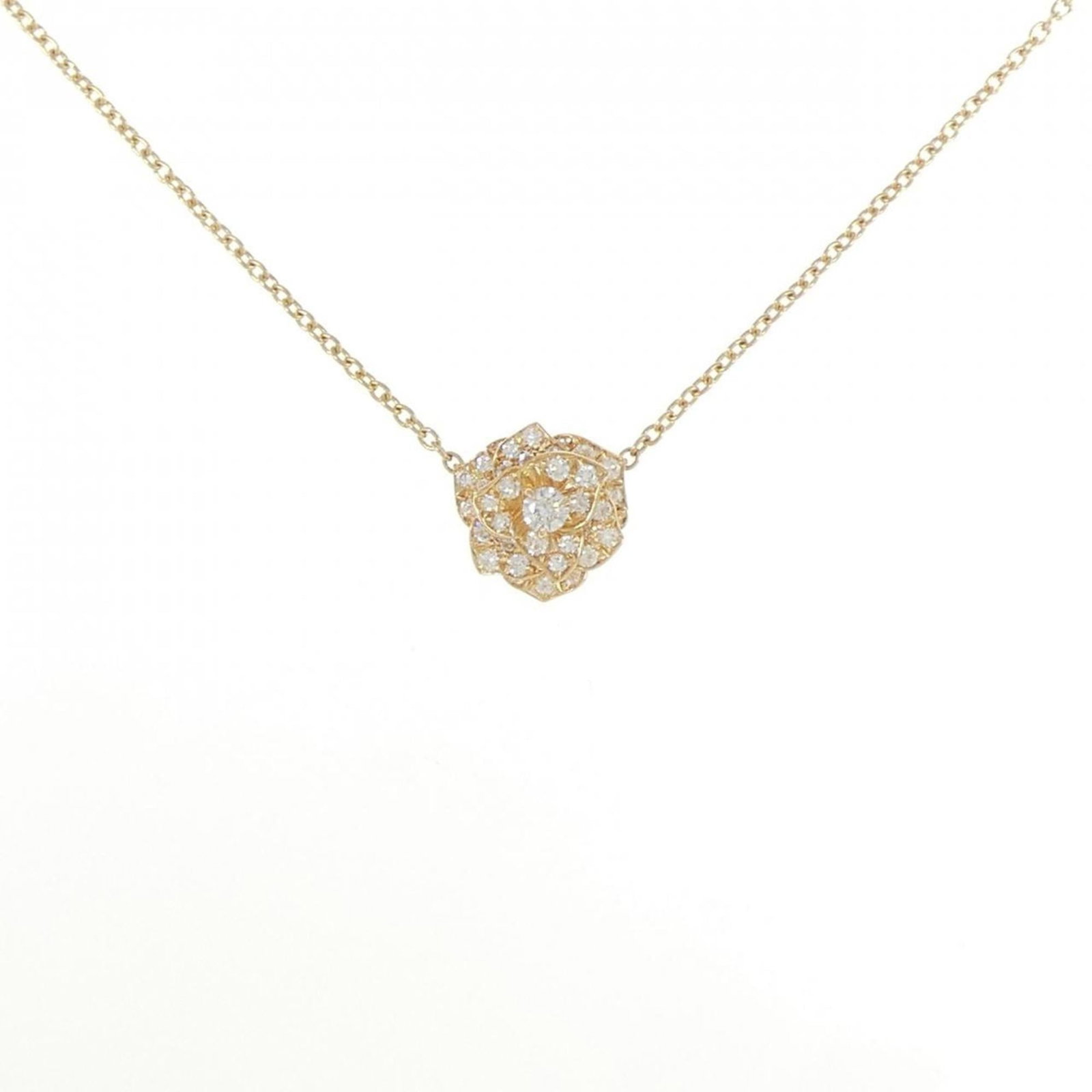 Necklace Piaget Rose: Necklace Piaget Rose This listing features Necklace Piaget Rose. Item specifics are provided below. Item Specifics: Brand: Piaget Necklace Type: Necklace Pendant Type: Pendant Material: Yellow Gold (1
