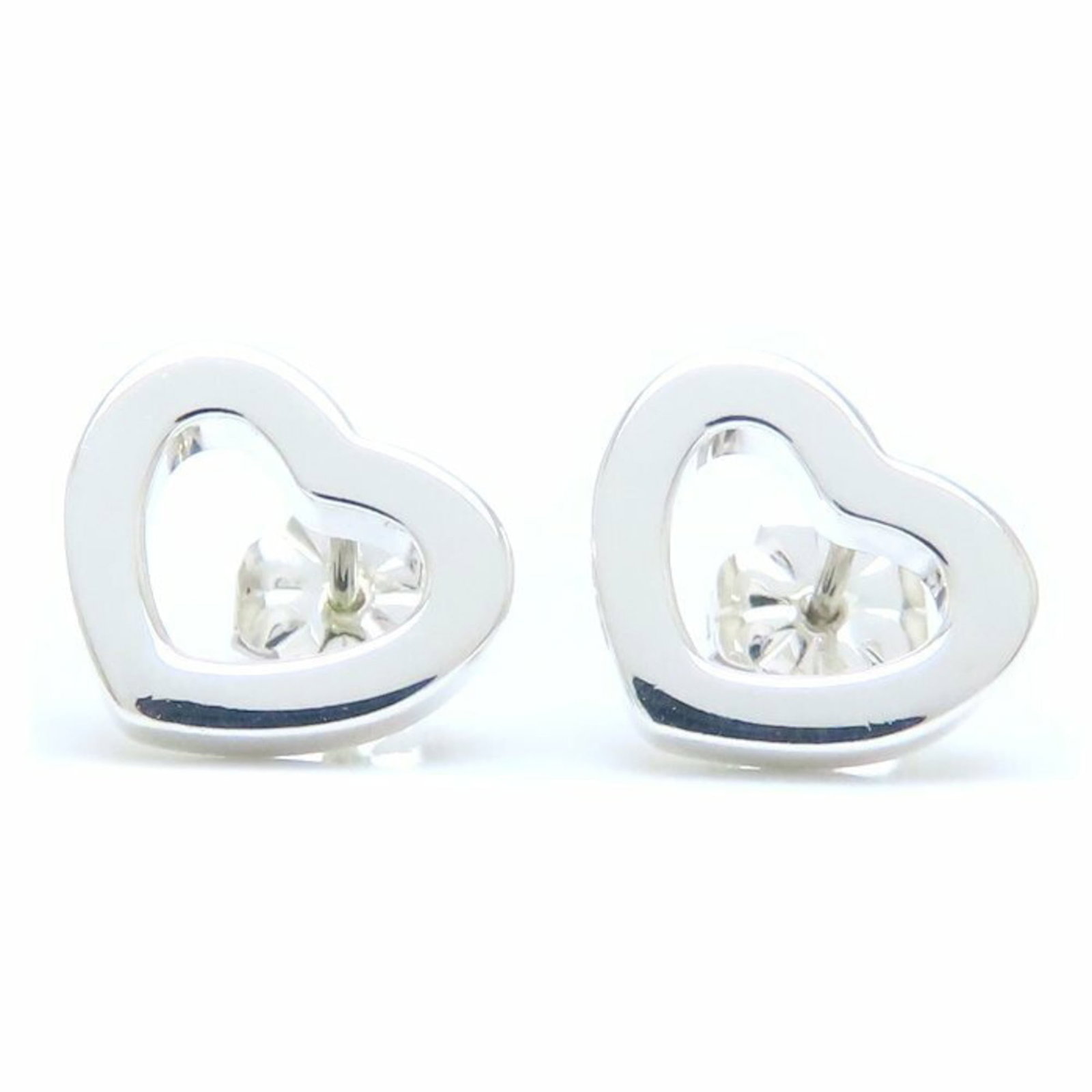 Silver 925 Tiffany Stud Earrings: Silver 925 Tiffany Stud Earrings This listing features Silver 925 Tiffany Stud Earrings. Item specifics are provided below. Item Specifics: Brand: Tiffany Type: Stud Earrings Gender: Women Material: S