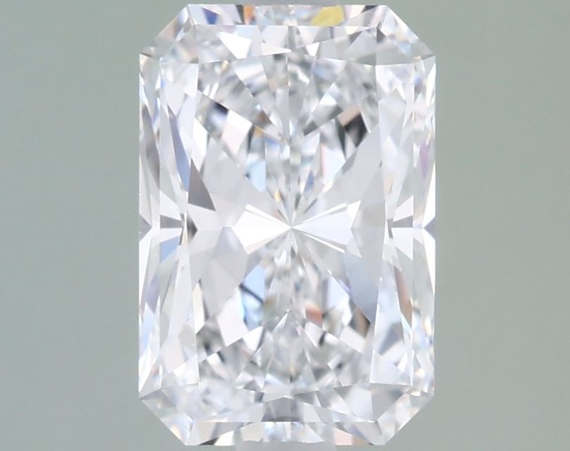 Loose Lab Diamond IGI Radiant 1.5ct D VVS1: Loose Lab Diamond IGI Radiant 1.5ct D VVS1 This 1.5ct radiant loose lab diamond exhibits D color and VVS1 clarity, with excellent polish and symmetry, certified by IGI. Item Specifics: Source: This