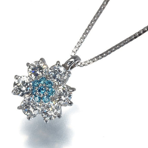 900 850 Platinum Blue & Clear Diamond 1.08Ct Flower Necklace (1 of 4)