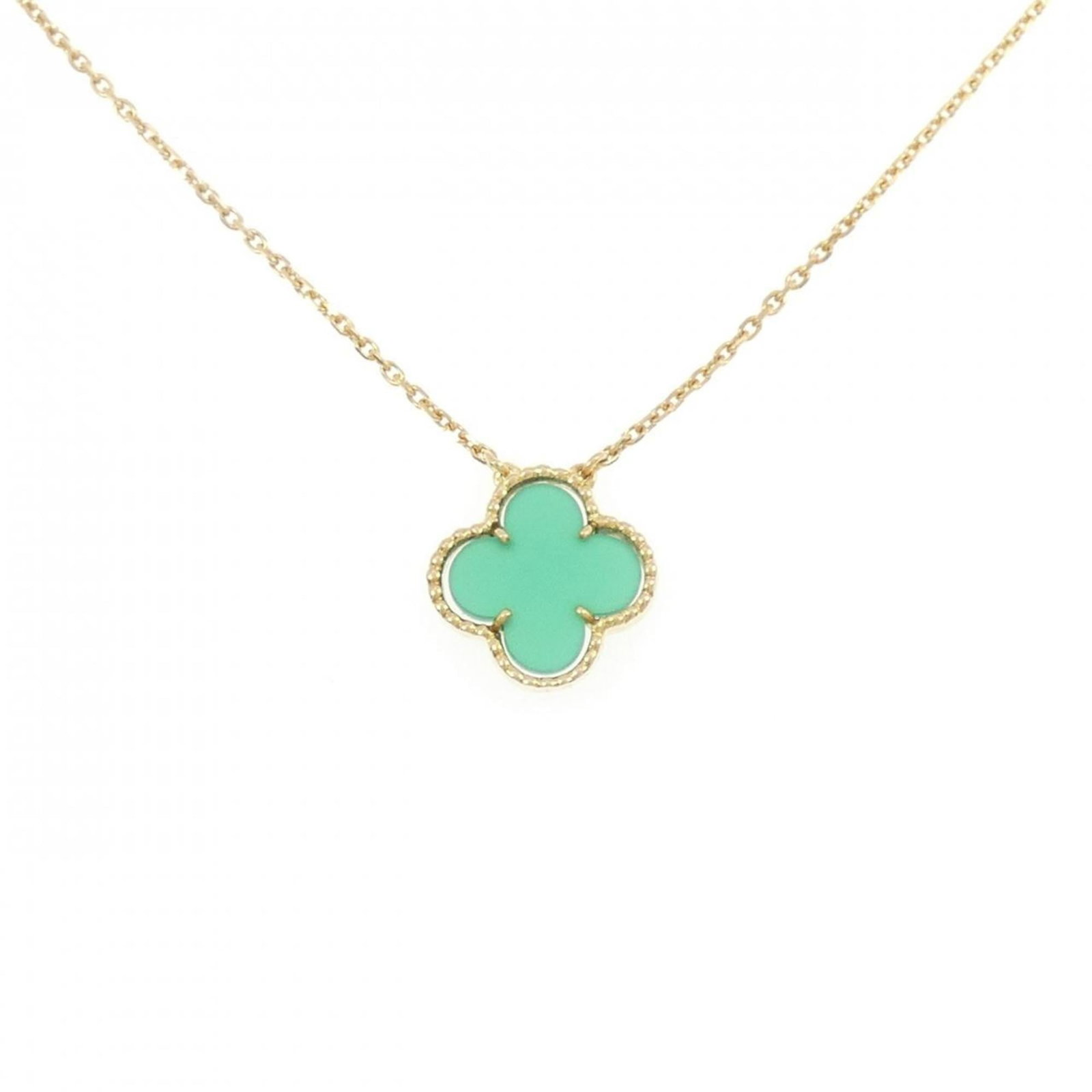 Chalcedony Necklace - Van Cleef & Arpels: Chalcedony Necklace - Van Cleef & Arpels A loose lab-grown diamond with a carat weight of 2.51, cut ID, H color, and VS1 clarity, certified by IGI, with excellent polish and symmetry, measuring 8.65L
