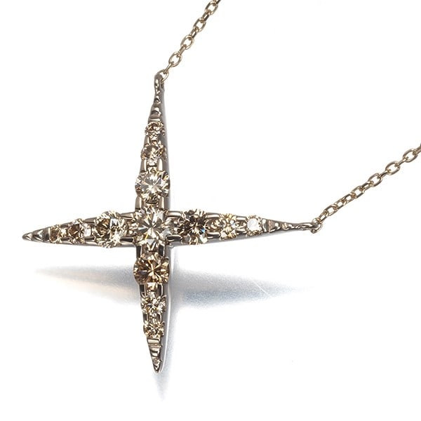 Kashikey Necklace 1.00Ct Brown Diamond 18K 750 Brown Gold Naked: Kashikey Necklace 1.00Ct Brown Diamond 18K 750 Brown Gold Naked The Kashikey Necklace features a 1.00Ct brown diamond set in 18K brown gold, crafted in Japan. This pendant is part of the Naked