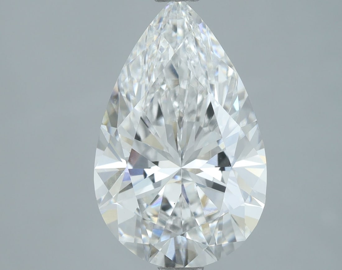 Loose Lab Diamond IGI Pear 3.05ct E VS1: Loose Lab Diamond IGI Pear 3.05ct E VS1 Loose lab-grown diamond weighing 3.05ct with an E color and VS1 clarity, certified by IGI, featuring excellent polish and symmetry. Item Specifics: Source: