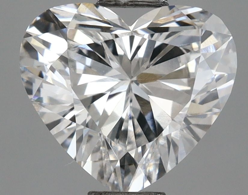 Loose Lab Diamond IGI Heart 1.02ct D VS1: Loose Lab Diamond IGI Heart 1.02ct D VS1 Loose lab-grown diamond, 1.02 ct, D color, VS1 clarity, with IGI certification, measuring 6.41L x 7.17W x 3.8H mm. Item Specifics: Source: This Is A Real