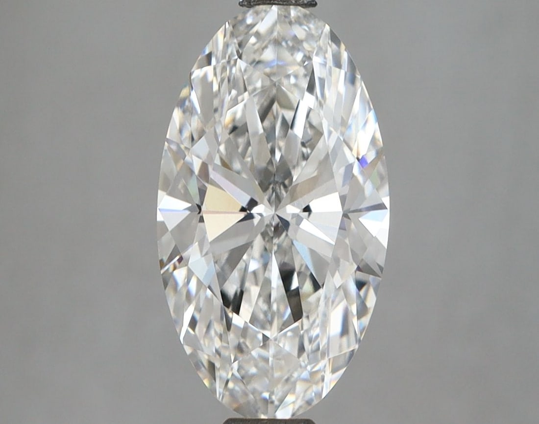 Loose Lab Diamond IGI Oval 2.58ct E VVS2: Loose Lab Diamond IGI Oval 2.58ct E VVS2 Loose lab diamond weighing 2.58ct, color E, clarity VVS2, with excellent polish and symmetry certification not specified. Item Specifics: Source: This Is A