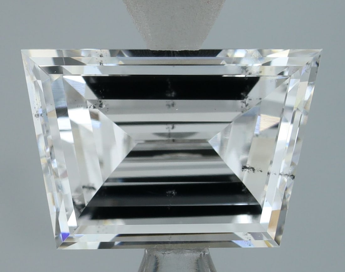 Loose Lab Diamond IGI Tapered Baguette 2.0ct E SI1 (1 of 1)