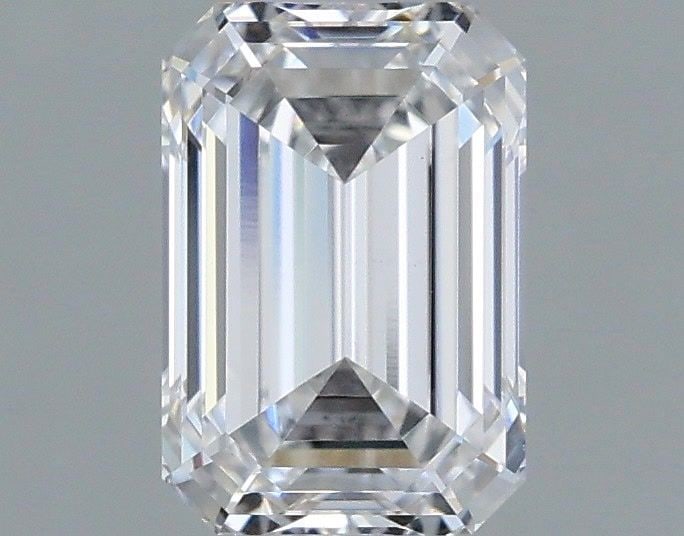 Loose Lab Diamond 1.07ct D VS1 - WISE Emerald: Loose Lab Diamond 1.07ct D VS1 - WISE Emerald Loose lab-grown diamond measuring 1.07ct, WISE emerald cut, featuring D color and VS1 clarity, with excellent polish and symmetry, certified by WISE. 