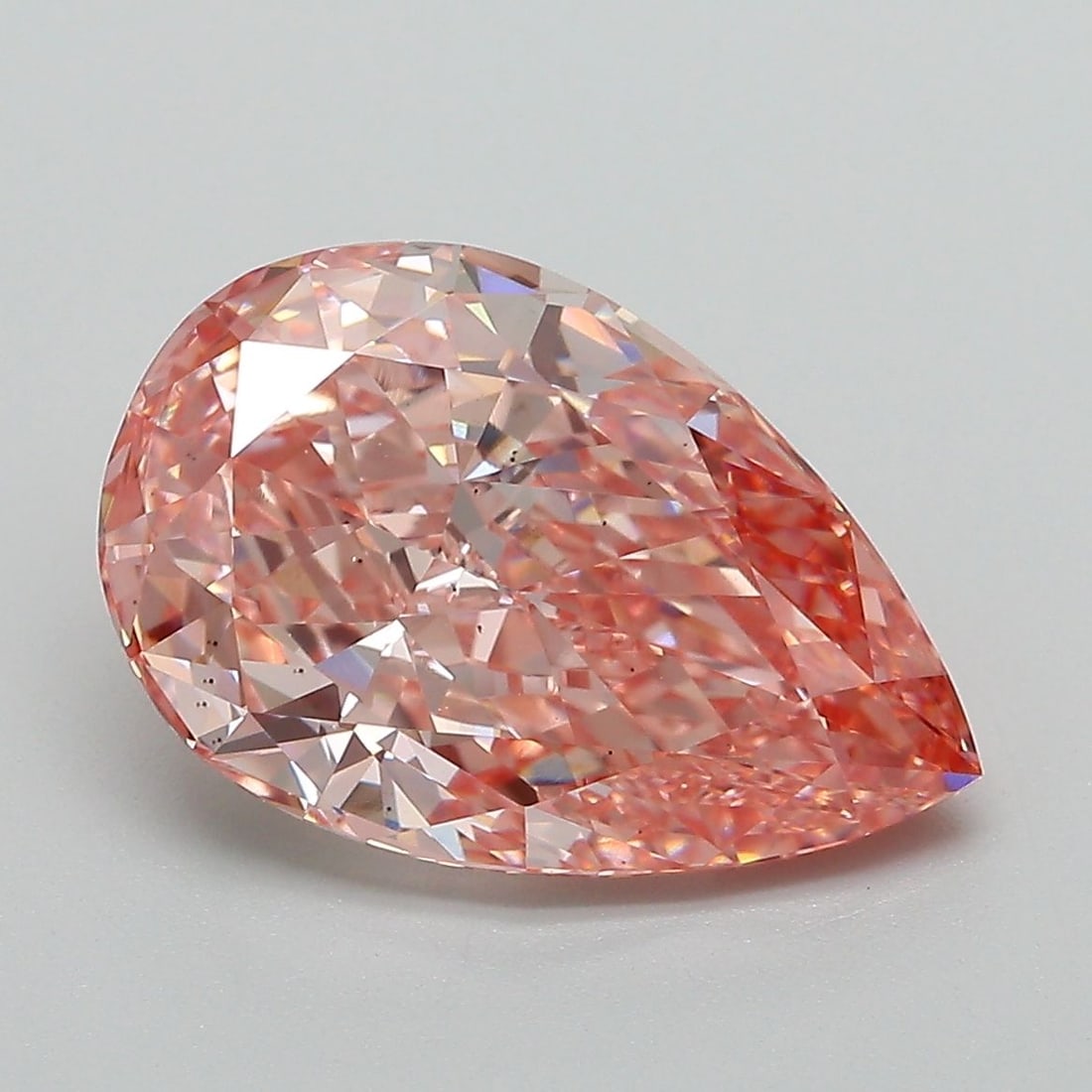 Loose Lab Diamond IGI Pear 4.51ct Fancy Vivid Pink VS2: Loose Lab Diamond IGI Pear 4.51ct Fancy Vivid Pink VS2 Loose lab diamond, IGI certified, weighing 4.51 ct, in fancy vivid pink with VS2 clarity, featuring very good polish and symmetry. Item