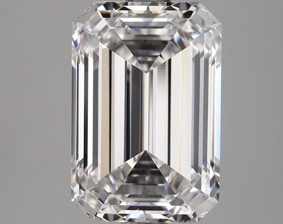 GIA Loose Lab Diamond Emerald 3.19ct E VS1: GIA Loose Lab Diamond Emerald 3.19ct E VS1 GIA certified 3.19ct loose lab-grown diamond, color E, clarity VS1, with excellent polish and symmetry, measuring 10.19L x 6.9W x 4.57H. Item Specifics: Sour