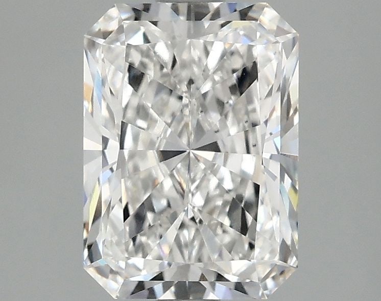 Loose Lab Diamond 2.05ct E VS2 - IGI Radiant: Loose Lab Diamond 2.05ct E VS2 - IGI Radiant Loose Lab Diamond weighing 2.05ct, with color E and VS2 clarity, certified by IGI, featuring excellent polish and symmetry. Item Specifics: Source: This