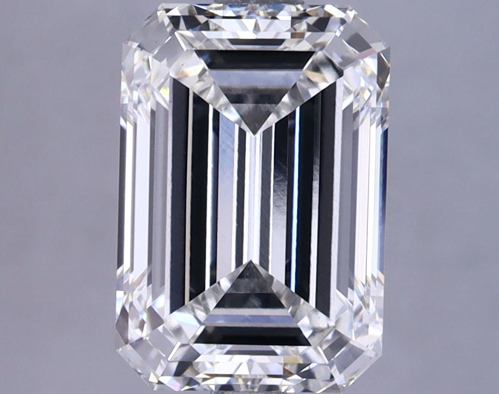 GIA Emerald 3.54ct H VS1 Loose Lab Diamond: GIA Emerald 3.54ct H VS1 Loose Lab Diamond The GIA certified loose lab-grown diamond weighs 3.54ct, features a color grade of H and clarity grade of VS1, with exceptional polish and symmetry. Item