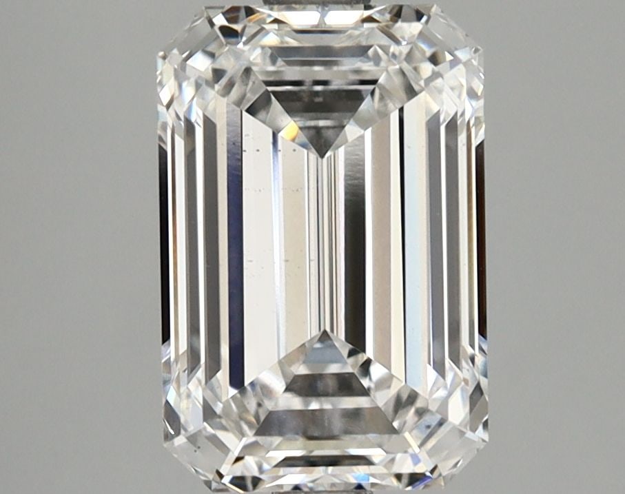 Loose Lab Diamond IGI Emerald 2.69ct E VS1: Loose Lab Diamond IGI Emerald 2.69ct E VS1 Loose lab-grown diamond weighing 2.69ct, cut in Emerald style, with E color and VS1 clarity; certified by IGI. Item Specifics: Source: This Is A Real