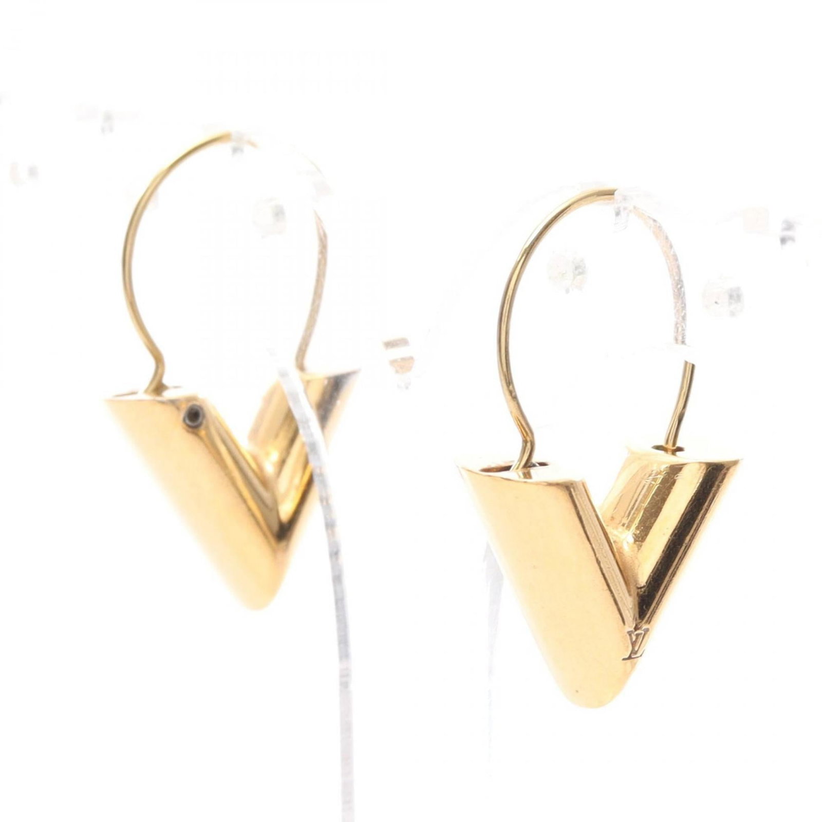 Plating Louis Vuitton Drop Earrings Gold: Plating Louis Vuitton Drop Earrings Gold Louis Vuitton gold plated drop earrings for women, measuring 25mm x 16mm, in very good used condition with some scratches. Item Specifics: Brand: Louis Vuitton