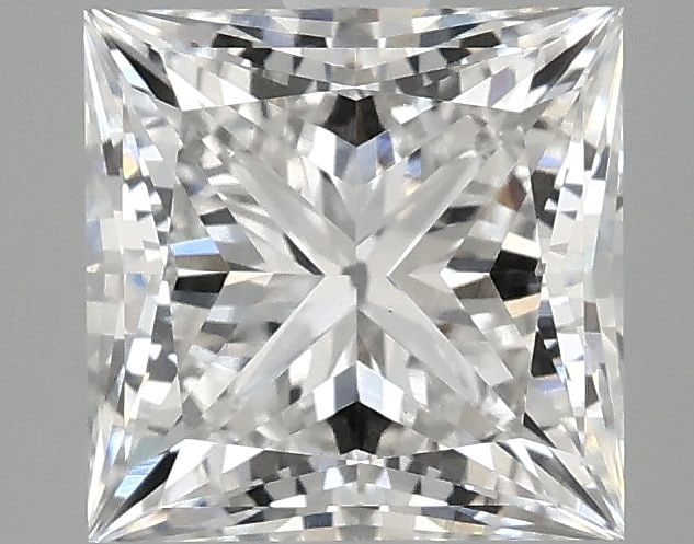 Loose Lab Diamond IGI Princess 2.42ct E VS1: Loose Lab Diamond IGI Princess 2.42ct E VS1 Loose lab-grown diamond certified by IGI, weighing 2.42ct with a princess cut, color E, and clarity VS1. The diamond features excellent polish and