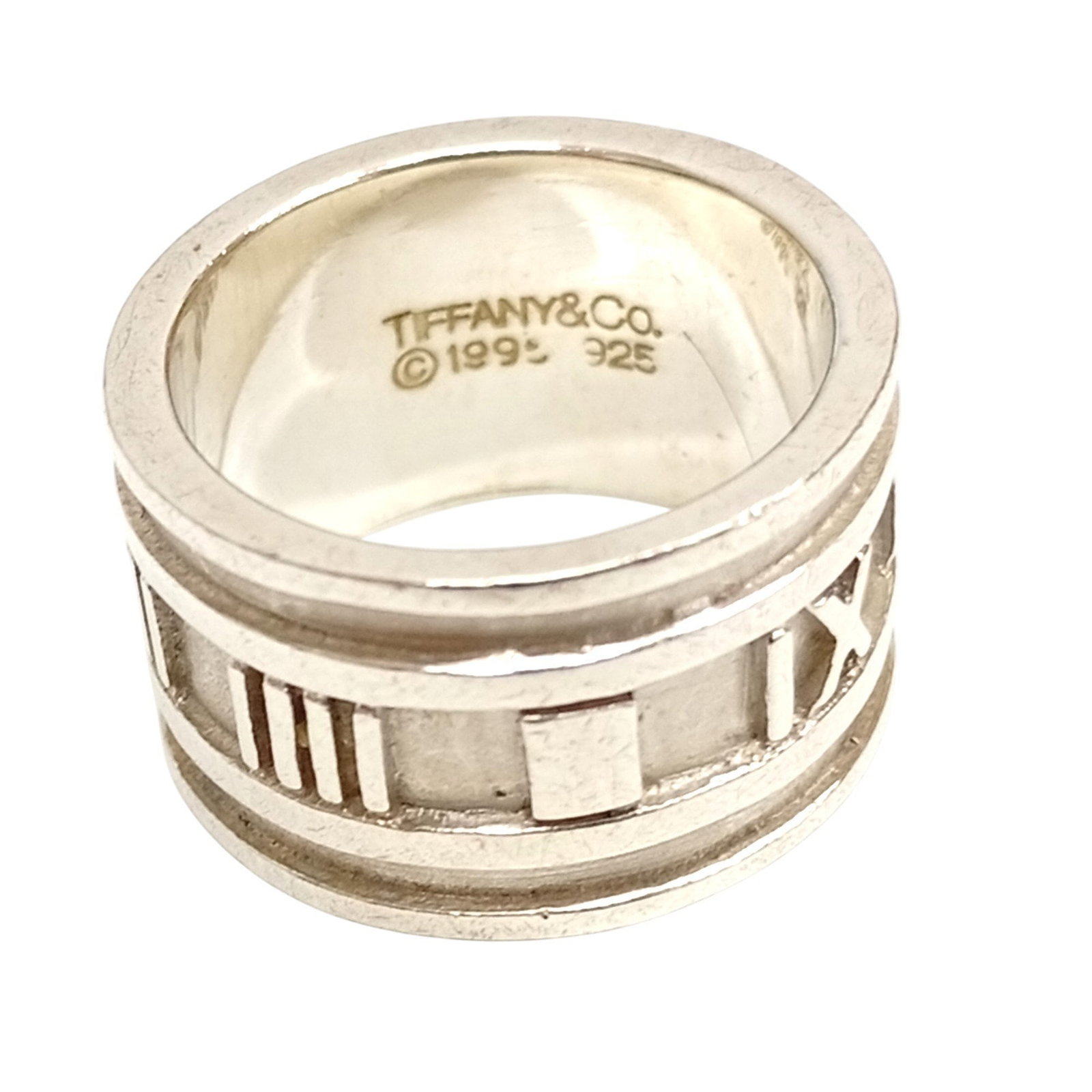 Silver 925 Tiffany Band Ring: Silver 925 Tiffany Band Ring Tiffany Band Ring made from 925 silver for women, size 5; in good used condition with visible traces of wear. Item Specifics: Brand: Tiffany Type: Band Ring Gender: