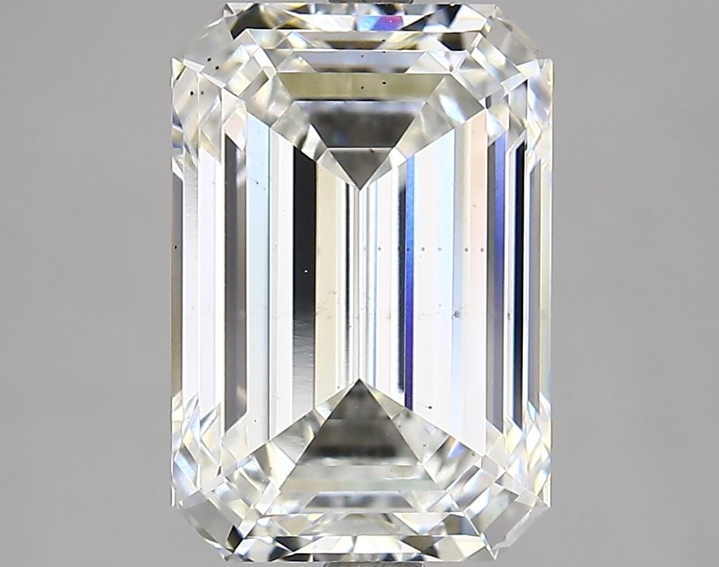 Loose Lab Diamond 4.82ct G VS2 - IGI Emerald: Loose Lab Diamond 4.82ct G VS2 - IGI Emerald This loose lab-grown diamond weighs 4.82ct, has a G color and VS2 clarity, with excellent polish and symmetry. It is IGI certified and has measurements of