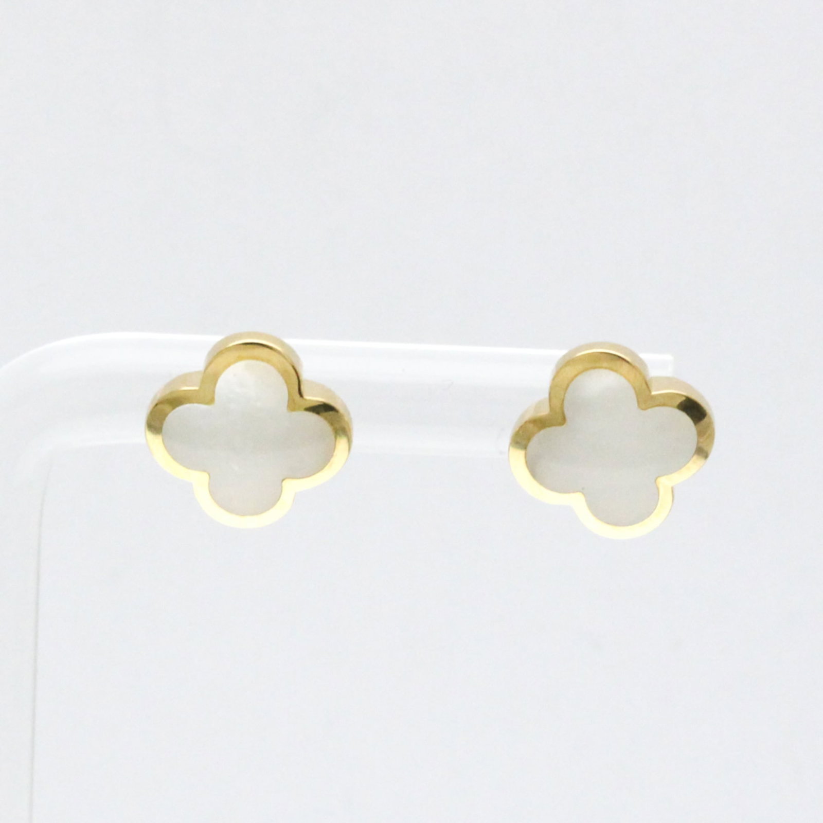 Van Cleef & Arpels 18K Yellow Gold Stud Earrings (1 of 8)