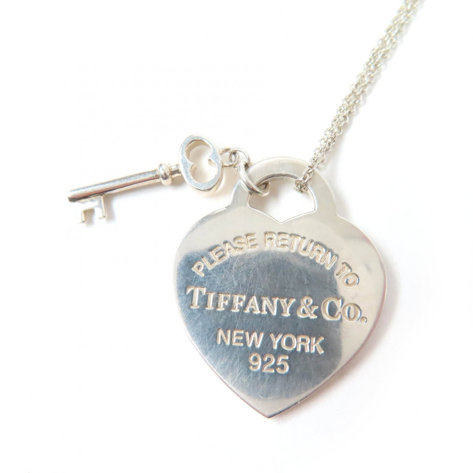 Women's - TIFFANY & Co. Return to Tiffany Heart Tag Key Medium Pendant Necklace - 925 Sterling (1 of 9)