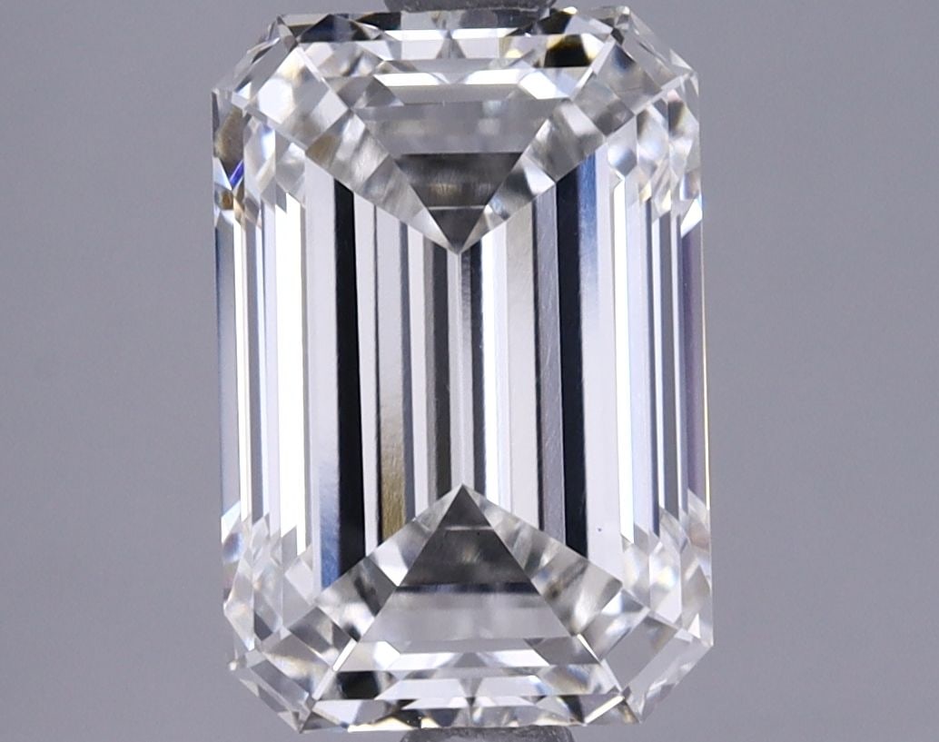 Loose Lab Diamond IGI Emerald 2.33ct G VS1 (1 of 1)