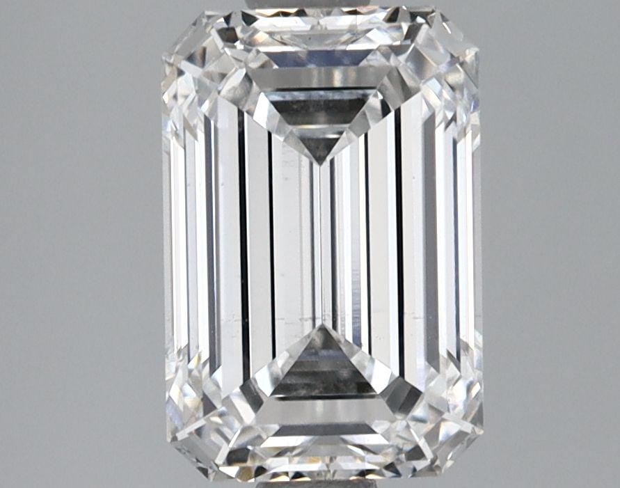 Loose Lab Diamond GIA Emerald 2.16ct E VS2: Loose Lab Diamond GIA Emerald 2.16ct E VS2 Loose lab-grown diamond, 2.16ct, GIA certified, color E, clarity VS2, featuring excellent polish and symmetry; measurements 8.9L x 6.0W x 4.04H. Item