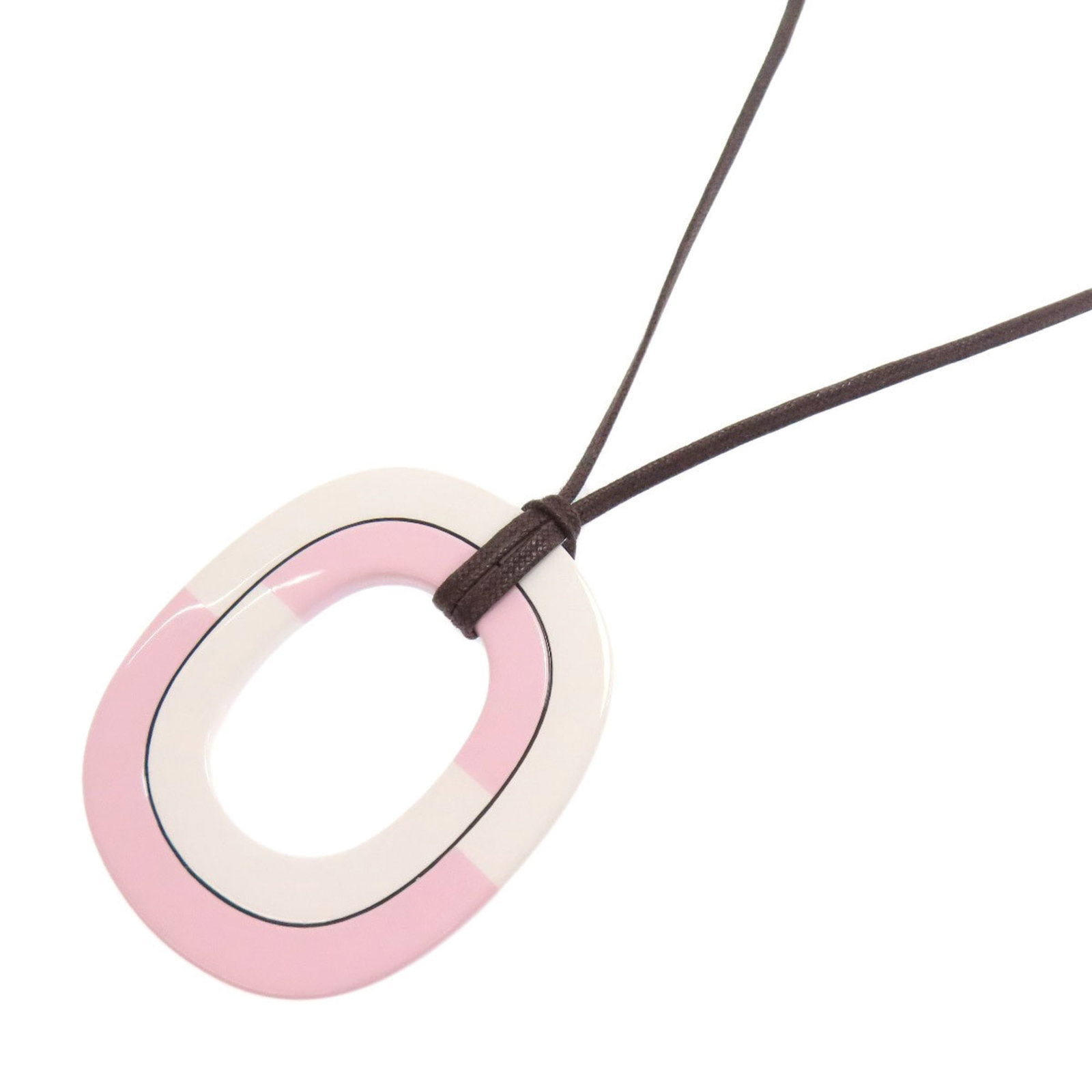 Hermes Ism PM Buffalo Horn Necklace for Women: Hermes Ism PM Buffalo Horn Necklace for Women Hermes Ism PM necklace for women, made from buffalo horn, featuring a 40 cm to 80 cm neck circumference, in very good used condition. Item Specifics: Bran