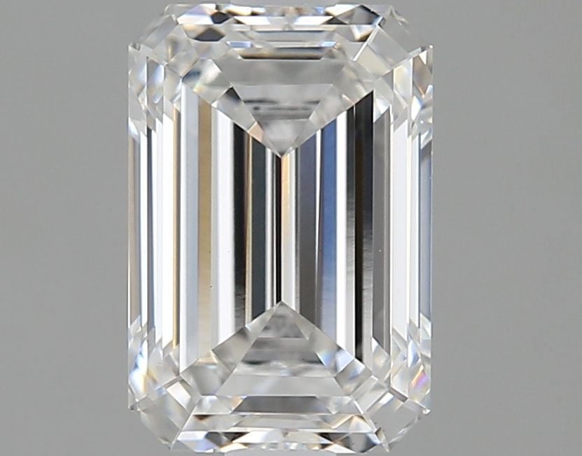 Loose Lab Diamond IGI Emerald 1.45ct F VS1: Loose Lab Diamond IGI Emerald 1.45ct F VS1 Loose lab-grown diamond IGI certified, 1.45 carats, color F, clarity VS1, with excellent polish and symmetry, measuring 7.85mm x 5.33mm x 3.53mm. Item