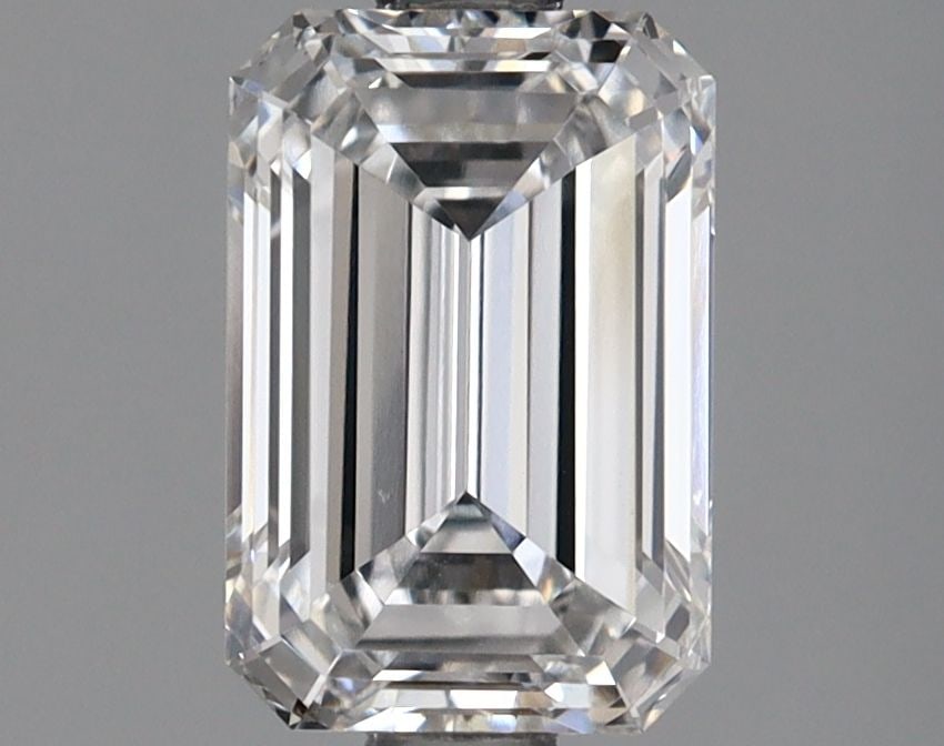 Loose Lab Diamond IGI Emerald 1.69ct D VS1: Loose Lab Diamond IGI Emerald 1.69ct D VS1 This loose lab-grown diamond is 2.03 carats in color D with VVS2 clarity, certified by IGI, and measures 12.88mm x 6.33mm x 3.84mm. Item Specifics: Source: