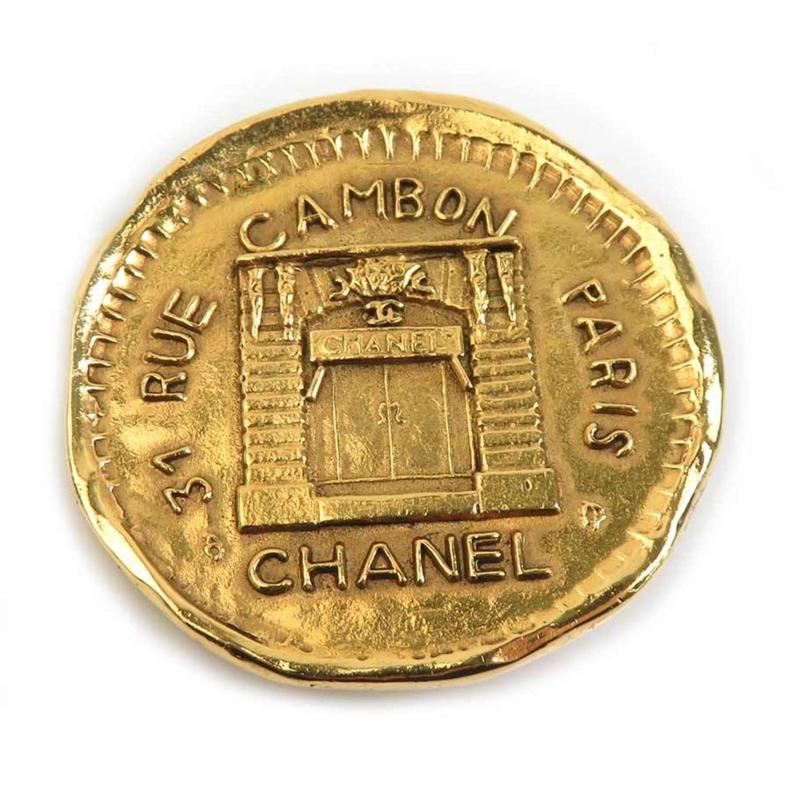 Chanel Metal Brooch: Chanel Metal Brooch This listing features Chanel Metal Brooch. Item specifics are provided below. Item Specifics: Brand: Chanel Type: Brooch Gender: Women Material: Metal Color: Gold Size (Hxwxd):