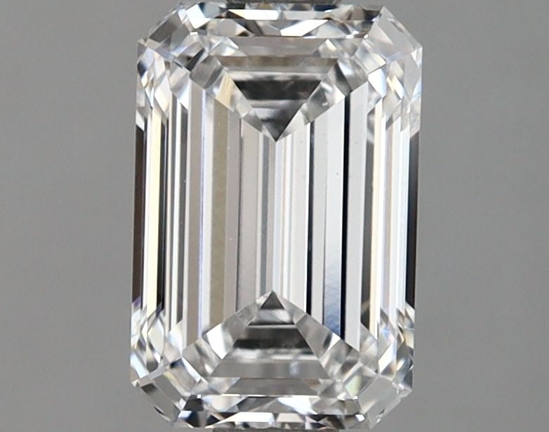Loose Lab Diamond - IGI Emerald 1.38ct E VVS2: Loose Lab Diamond - IGI Emerald 1.38ct E VVS2 This listing features Loose Lab Diamond - IGI Emerald 1.38ct E VVS2. Item specifics are provided below. Item Specifics: Source: This Is A Real Diamond