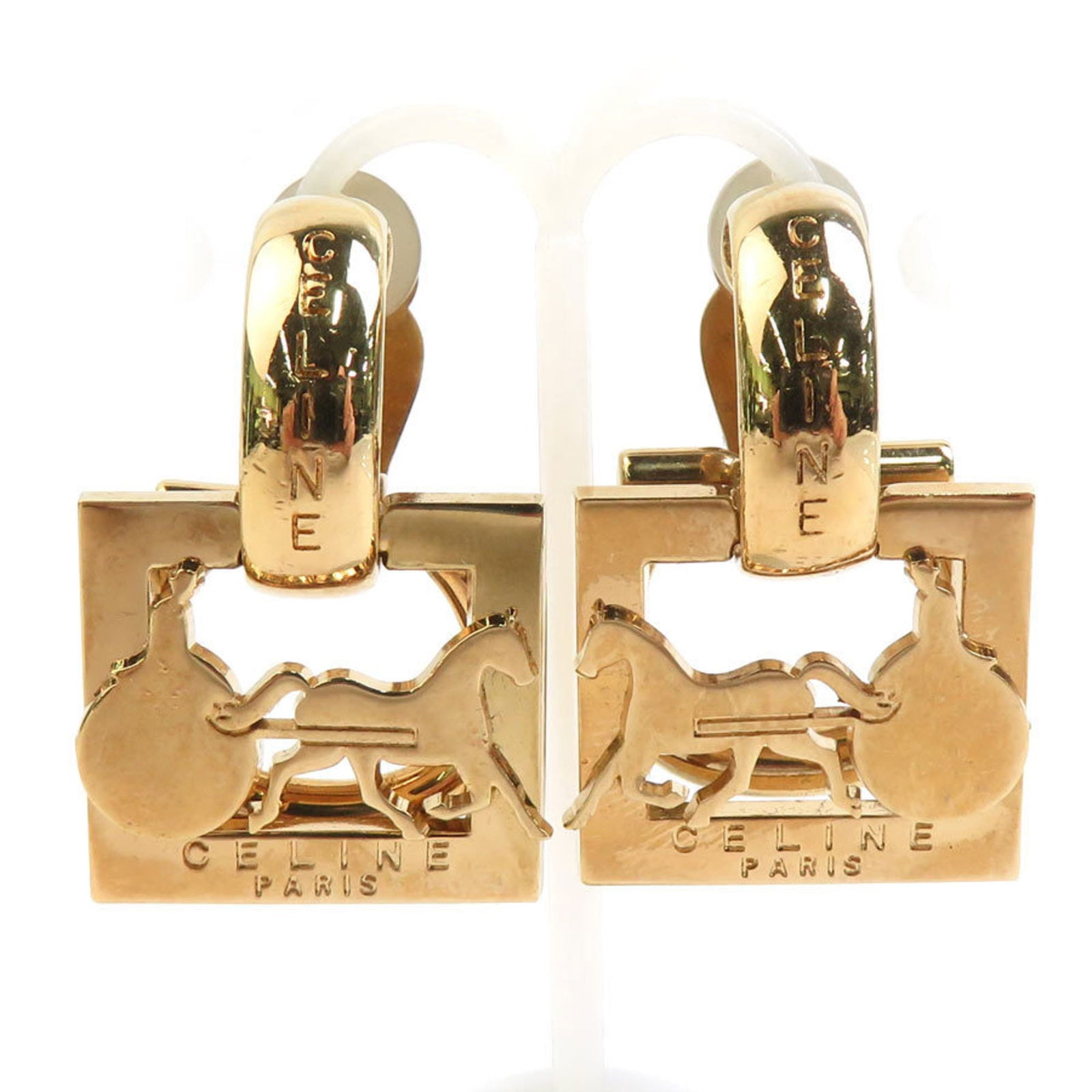 Celine Metal Clip Earrings: Celine Metal Clip Earrings This listing features Celine Metal Clip Earrings. Item specifics are provided below. Item Specifics: Brand: Celine Type: Clip Earrings Gender: Women Material: Metal Color: