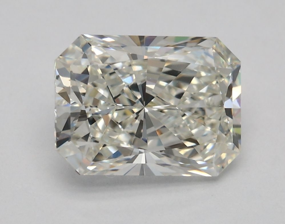 Loose Lab Diamond IGI Radiant 2.04ct G VS1: Loose Lab Diamond IGI Radiant 2.04ct G VS1 This listing features Loose Lab Diamond IGI Radiant 2.04ct G VS1. Item specifics are provided below. Item Specifics: Source: This Is A Real Diamond Grown In