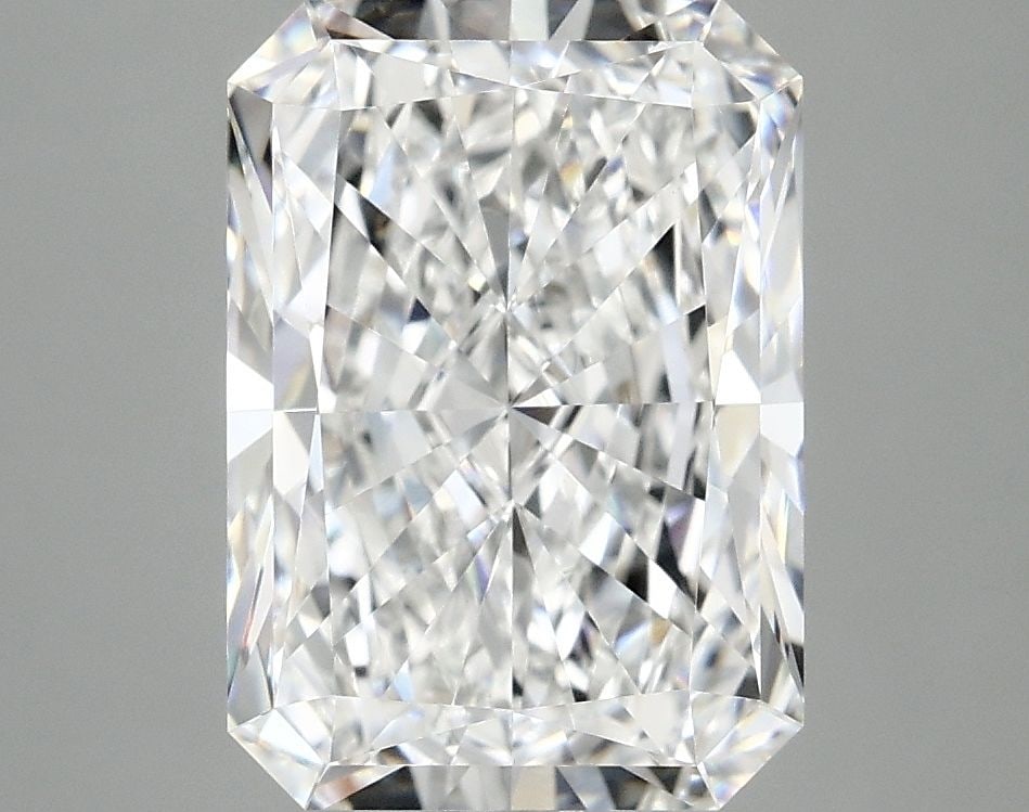 Loose Lab Diamond - IGI Radiant 4.06ct D VVS2: Loose Lab Diamond - IGI Radiant 4.06ct D VVS2 This listing features Loose Lab Diamond - IGI Radiant 4.06ct D VVS2. Item specifics are provided below. Item Specifics: Source: This Is A Real Diamond