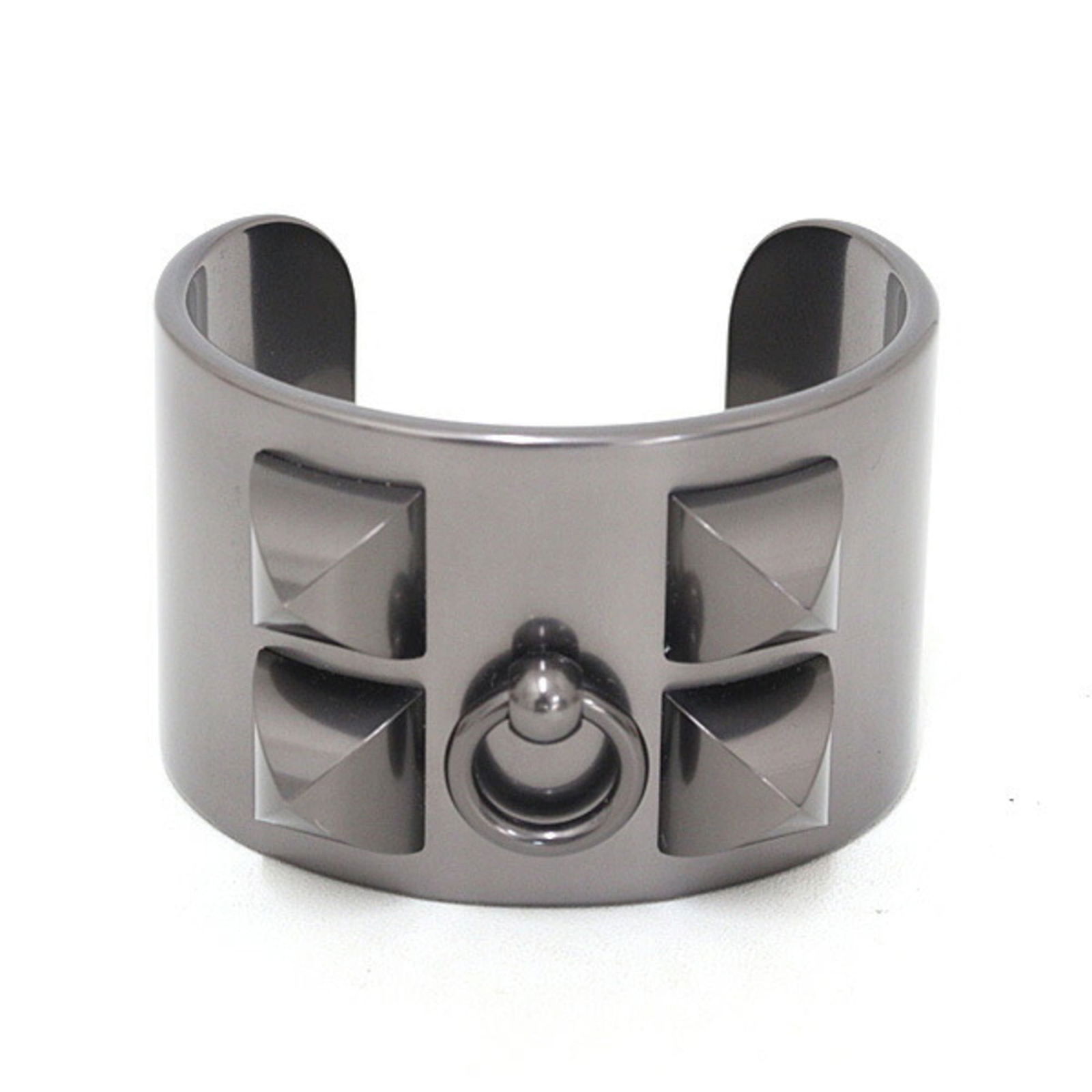 Aluminum Hermes Charm Bracelet: Aluminum Hermes Charm Bracelet This listing features Aluminum Hermes Charm Bracelet. Item specifics are provided below. Item Specifics: Brand: Hermes Type: Charm Bracelet Gender: Women Material: