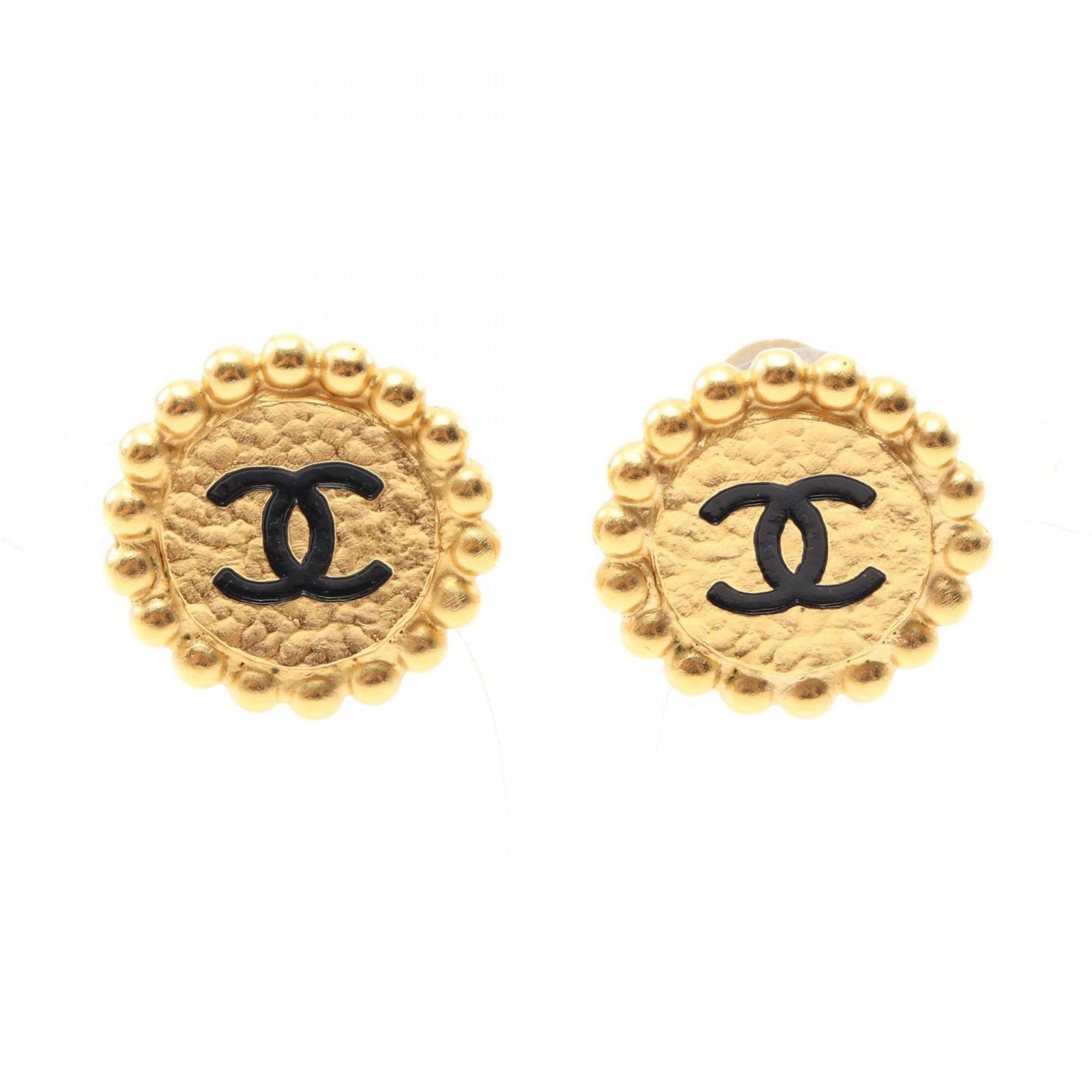 Gold Plating Chanel Clip Earrings: Gold Plating Chanel Clip Earrings This listing features Gold Plating Chanel Clip Earrings. Item specifics are provided below. Item Specifics: Brand: Chanel Type: Clip Earrings Gender: Women Material: