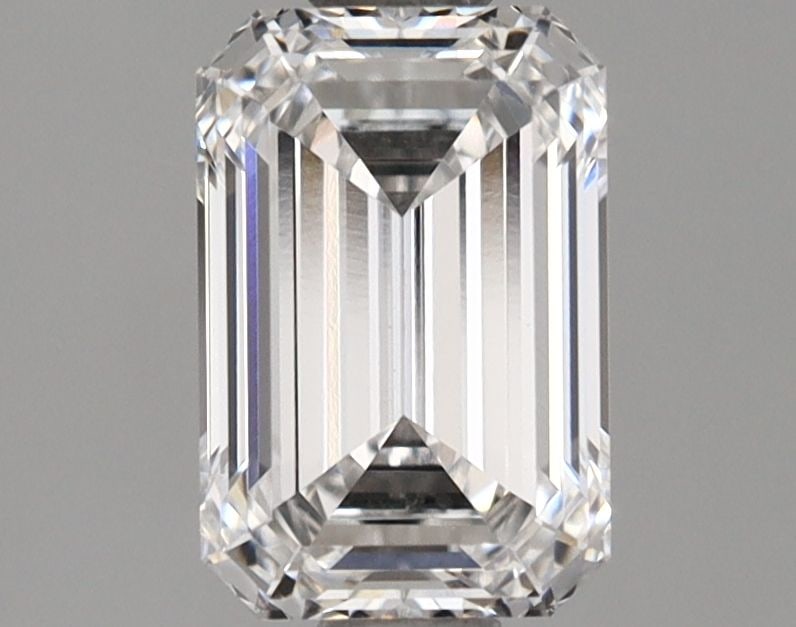 Loose Lab Diamond - IGI Emerald 1.06ct E VVS2: Loose Lab Diamond - IGI Emerald 1.06ct E VVS2 This listing features Loose Lab Diamond - IGI Emerald 1.06ct E VVS2. Item specifics are provided below. Item Specifics: Source: This Is A Real Diamond Gro