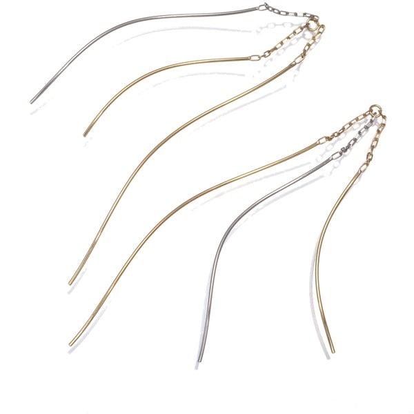 Gold Bicolor Wave Dropearrings 18K 750 Yellow White: Gold Bicolor Wave Dropearrings 18K 750 Yellow White This listing features Gold Bicolor Wave Dropearrings 18K 750 Yellow White. Item specifics are provided below. Item Specifics: Country Of Origin: Jap