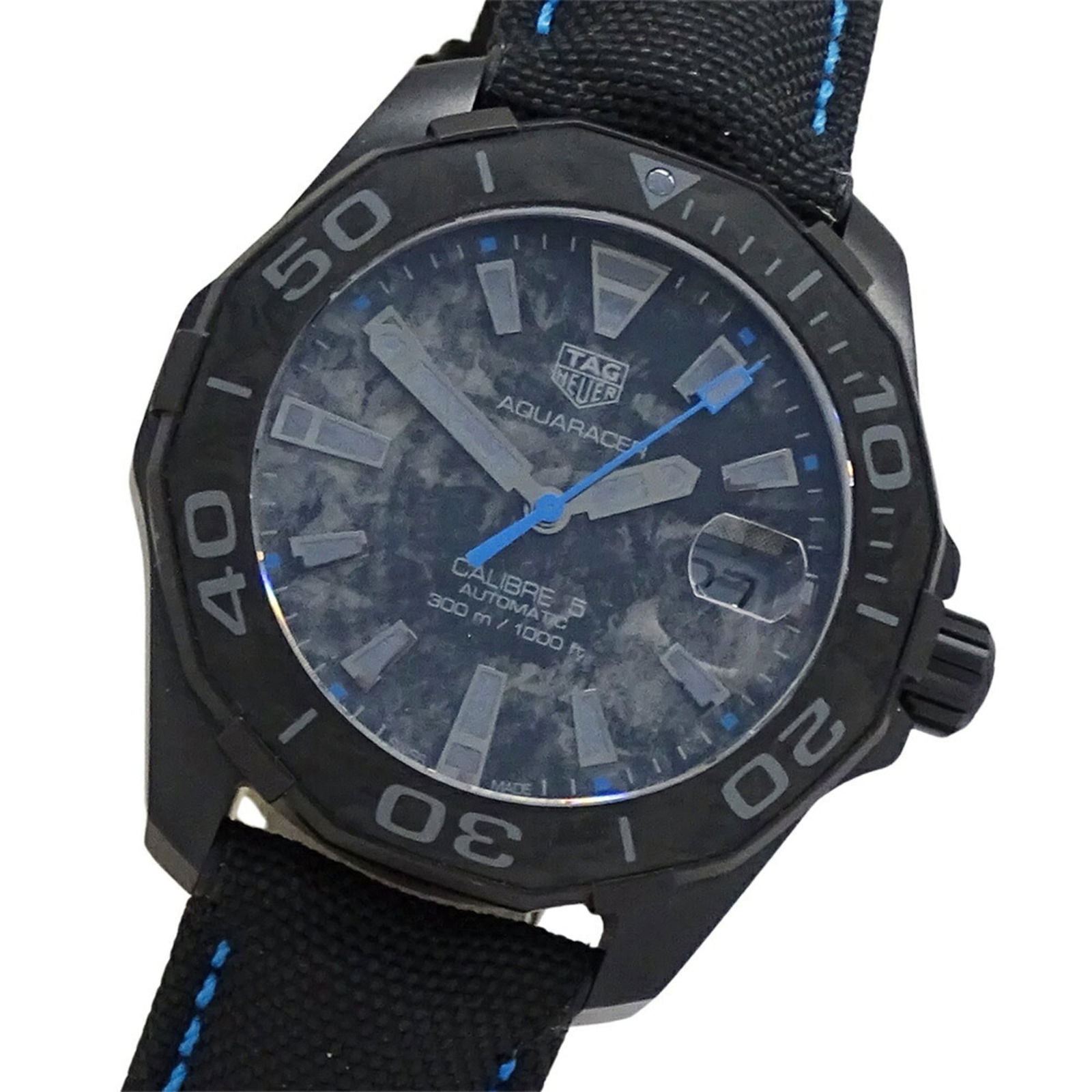 Wristwatch Tag Heuer: Wristwatch Tag Heuer This listing features Wristwatch Tag Heuer. Item specifics are provided below. Item Specifics: Brand: Tag Heuer Type: Wristwatch Gender: Men Material (Case): Carbon, Titanium Mate