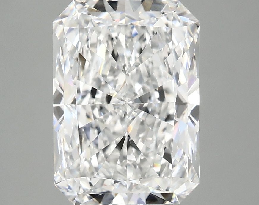 Loose Lab Diamond IGI Radiant 3.01ct E VS1: Loose Lab Diamond IGI Radiant 3.01ct E VS1 This listing features Loose Lab Diamond IGI Radiant 3.01ct E VS1. Item specifics are provided below. Item Specifics: Source: This Is A Real Diamond Grown In